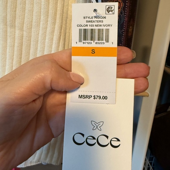 CeCe Embroidered Short Sleeve Sweater – Cream, Size Small (NWT - Picture 7 of 8